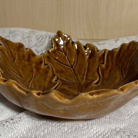 Pottery Barn Outlet Leaf Bowl - Fall Leaf Shape, Amber, Stoneware, No Trim - Picture 2 of 3